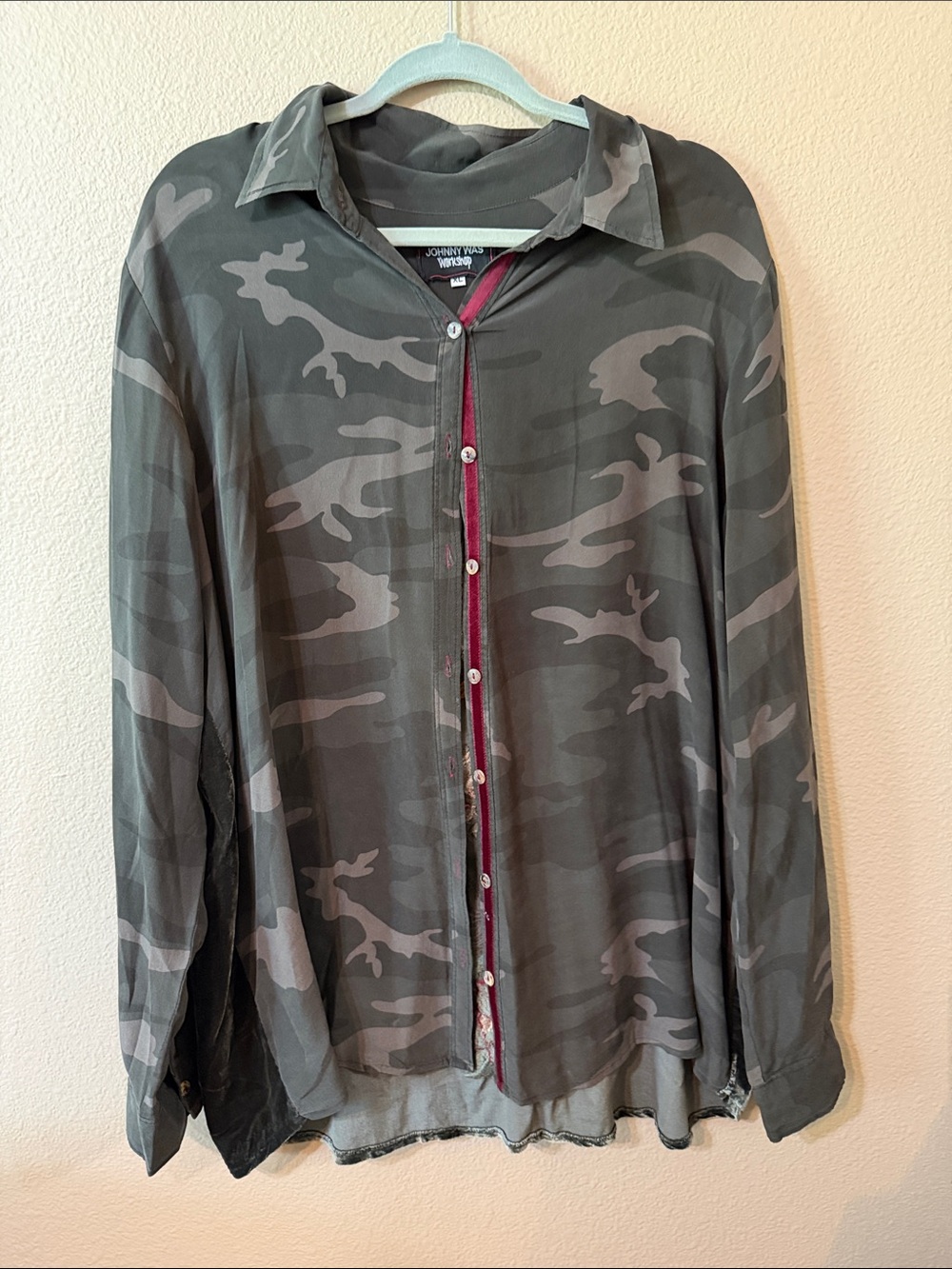 Lightweight Women’s Camouflage Button-Up Shirt with Velvet Embroidered Back